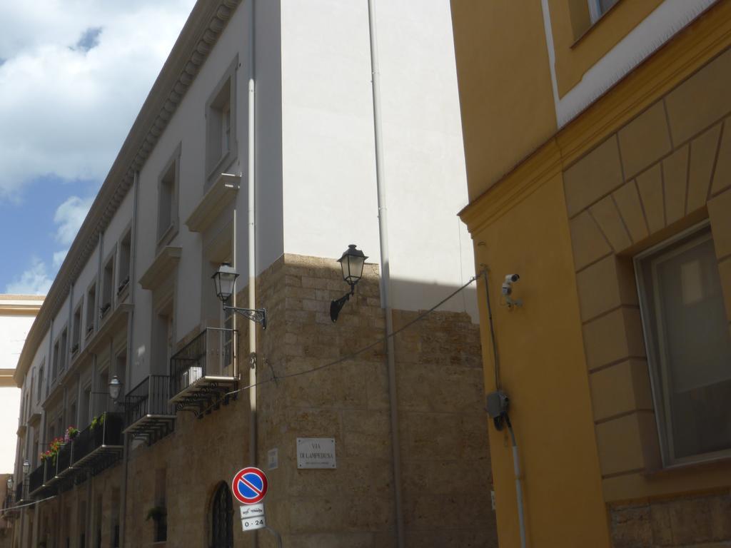 Appartamento In Palazzo Lampedusa Palermo Exterior photo